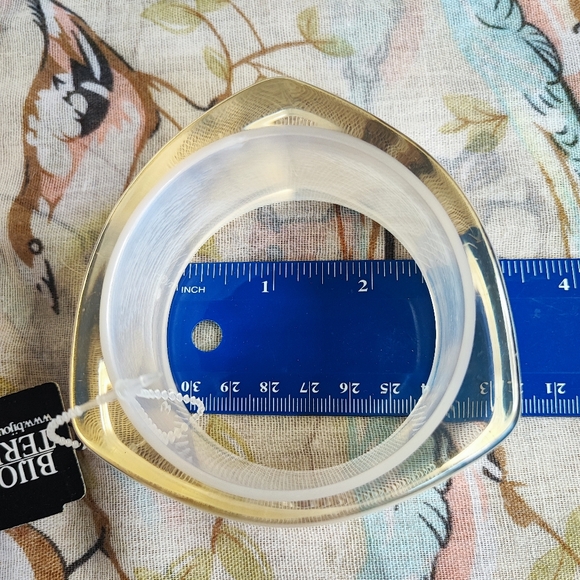 Bijoux Terner Spun Chunky Clear Frosted Lucite Triangle Bangle Bracelet NWT - Picture 7 of 8